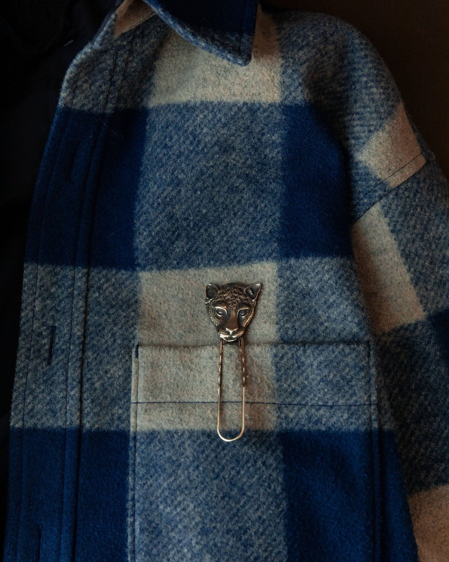 Marque-page vintage en laiton motif guépard Italie années 1980