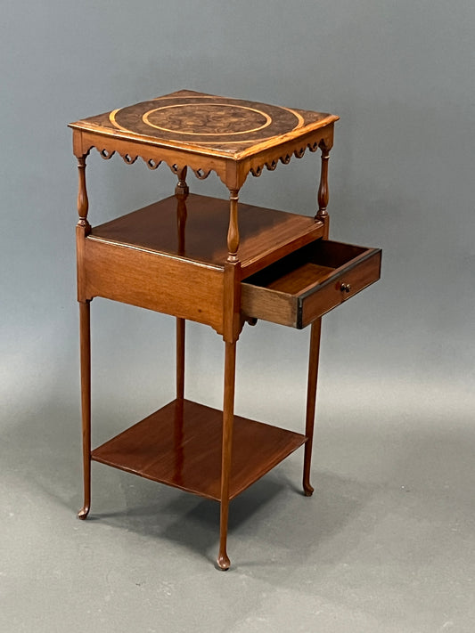 Vintage Beistelltisch hoch