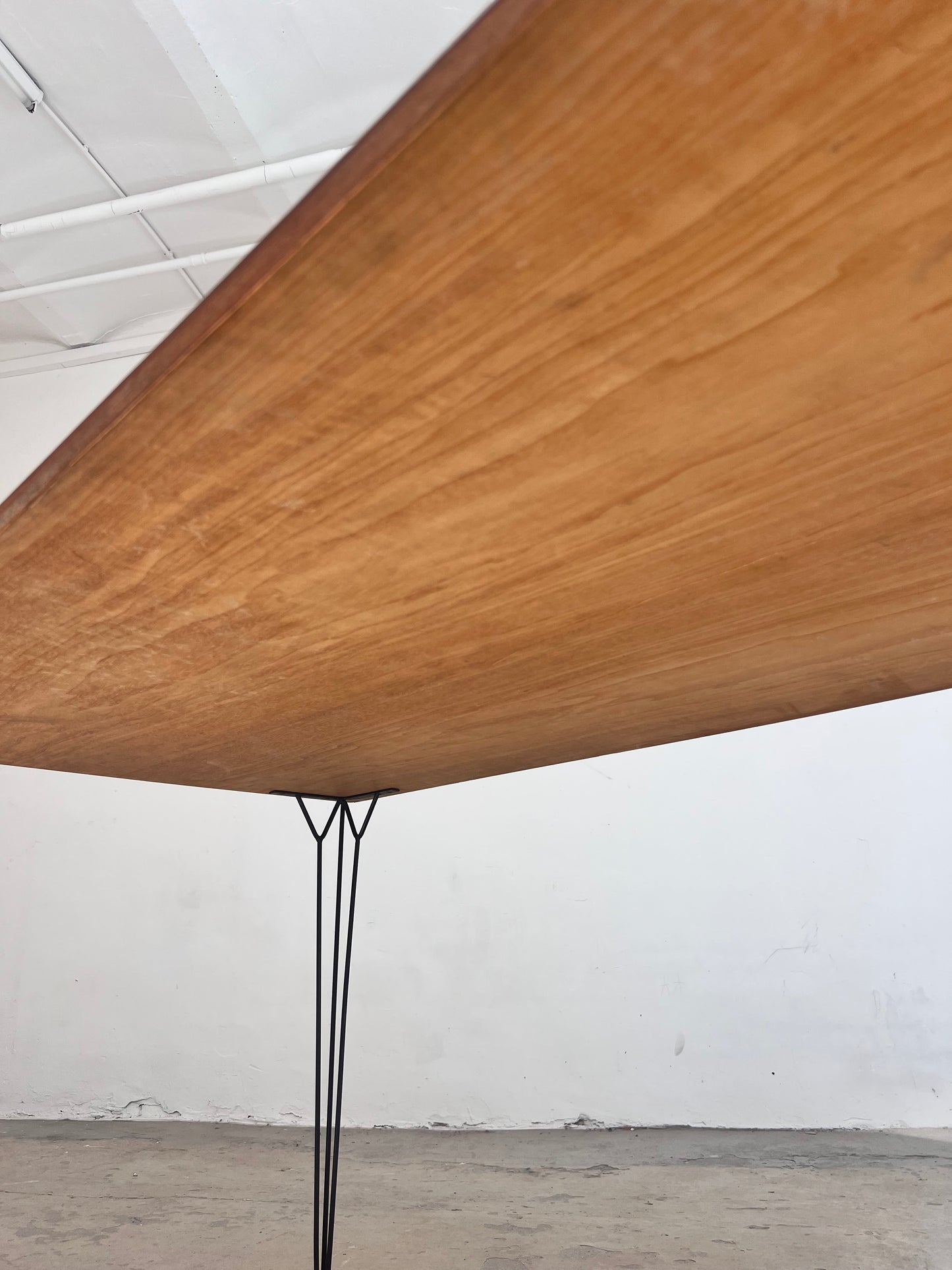 Vintage Esstisch Teak mit originalen Hairpin Legs