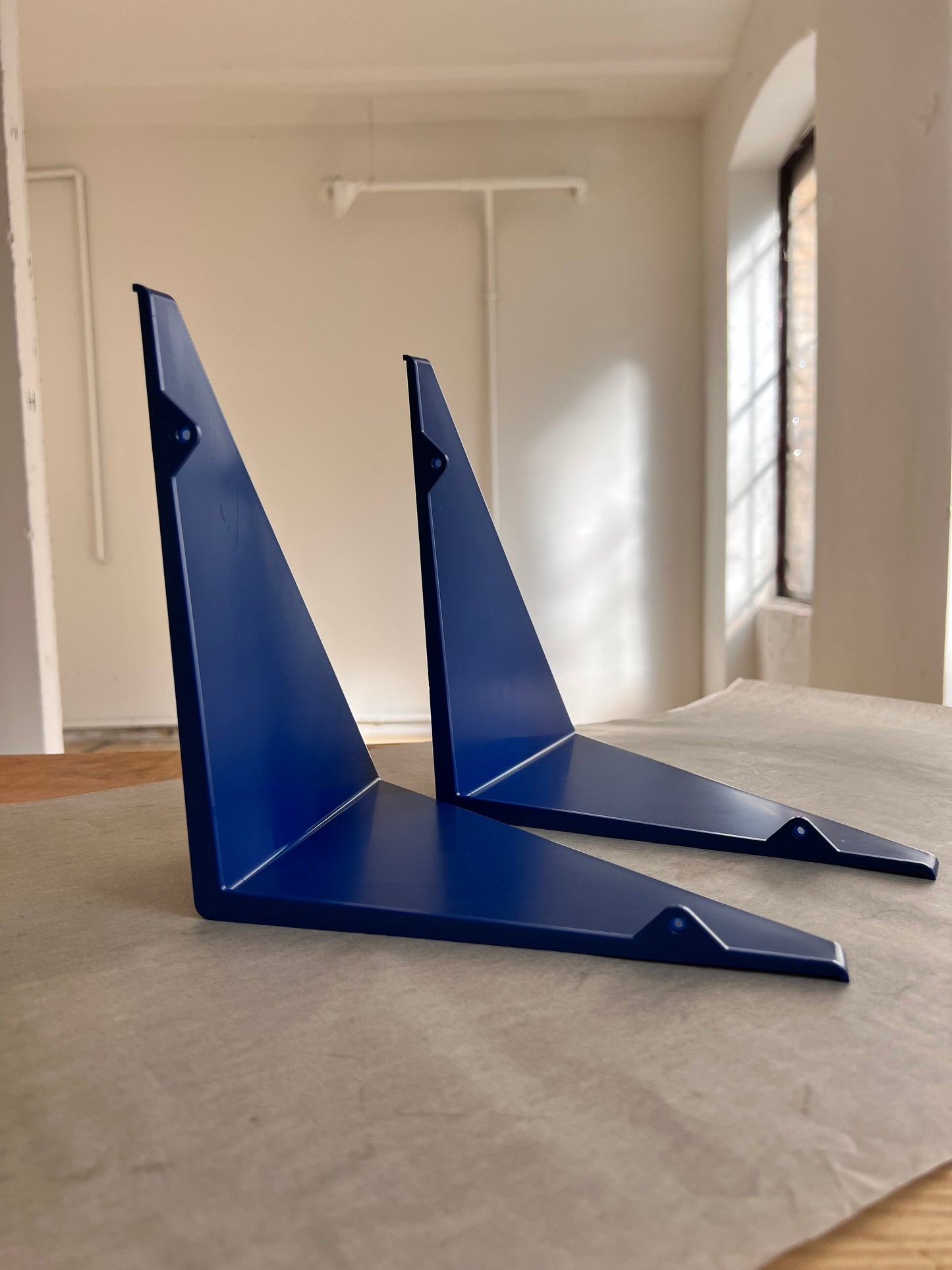 Étagère vintage « Papillon » bleue par Paul Cadovius, lot de 2