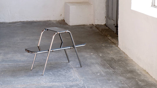 Vintage Pflanzenständer Bauhaus schwarz Glas