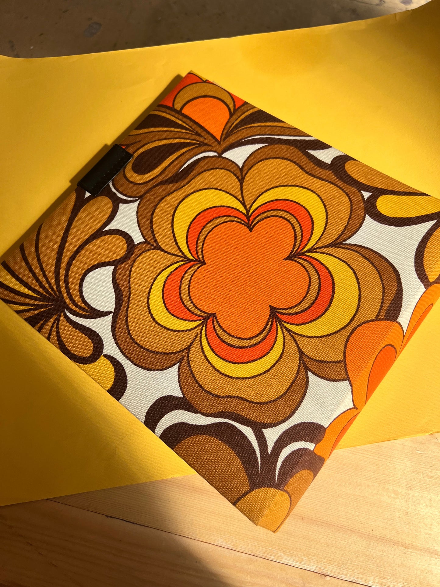 Vintage Plattenmappe 70er Jahre mit original Stoffmuster für 16 Schallplatten