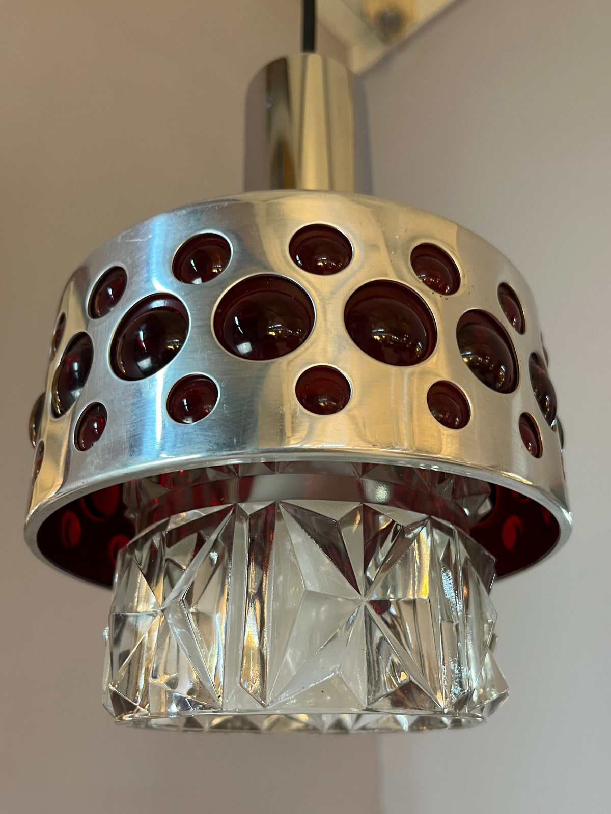 Vintage Hängelampe rot Chrom Kristallglas von Fischer Leuchten
