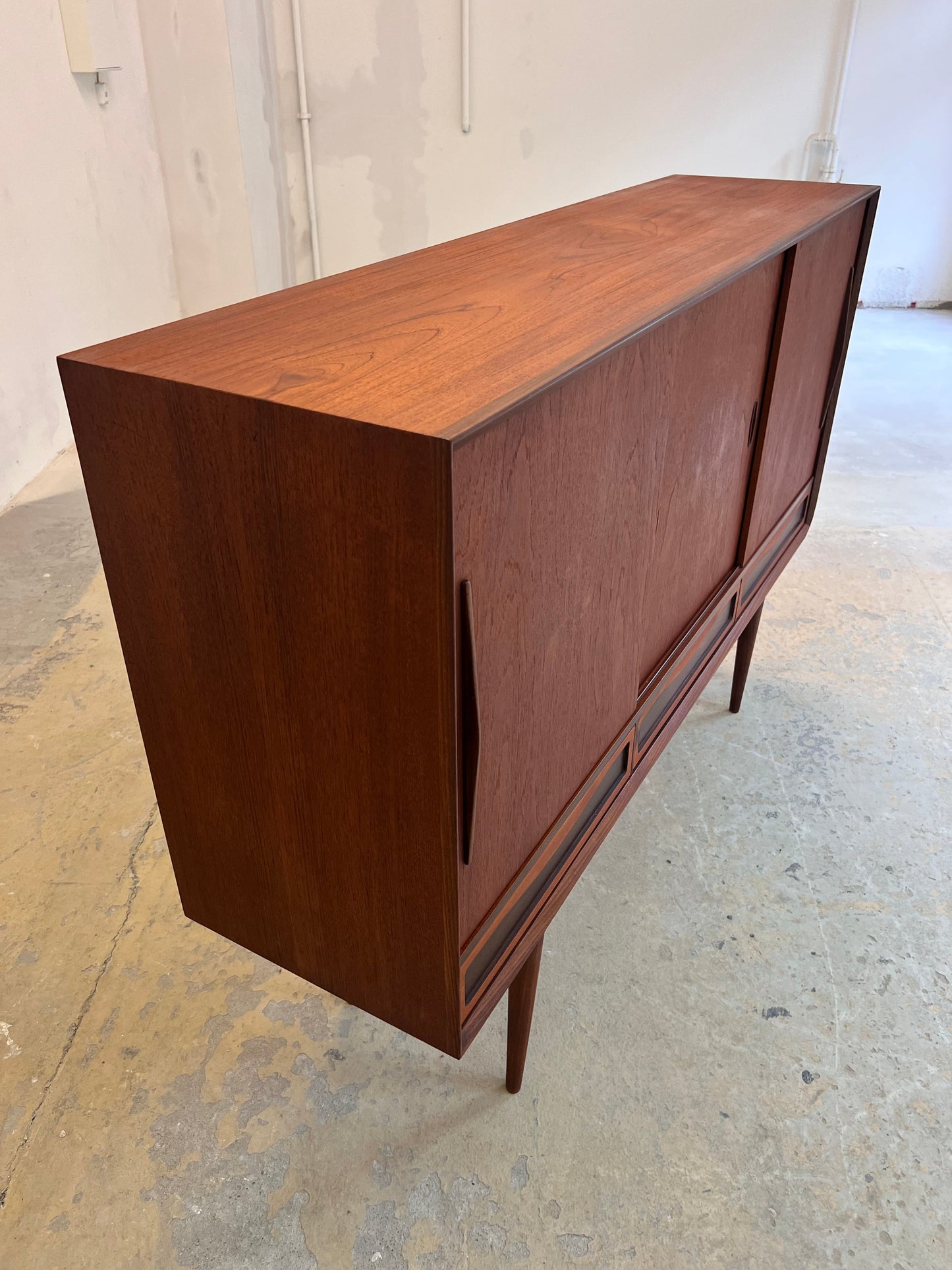 Vintage Highboard aus Teak aus Dänemark