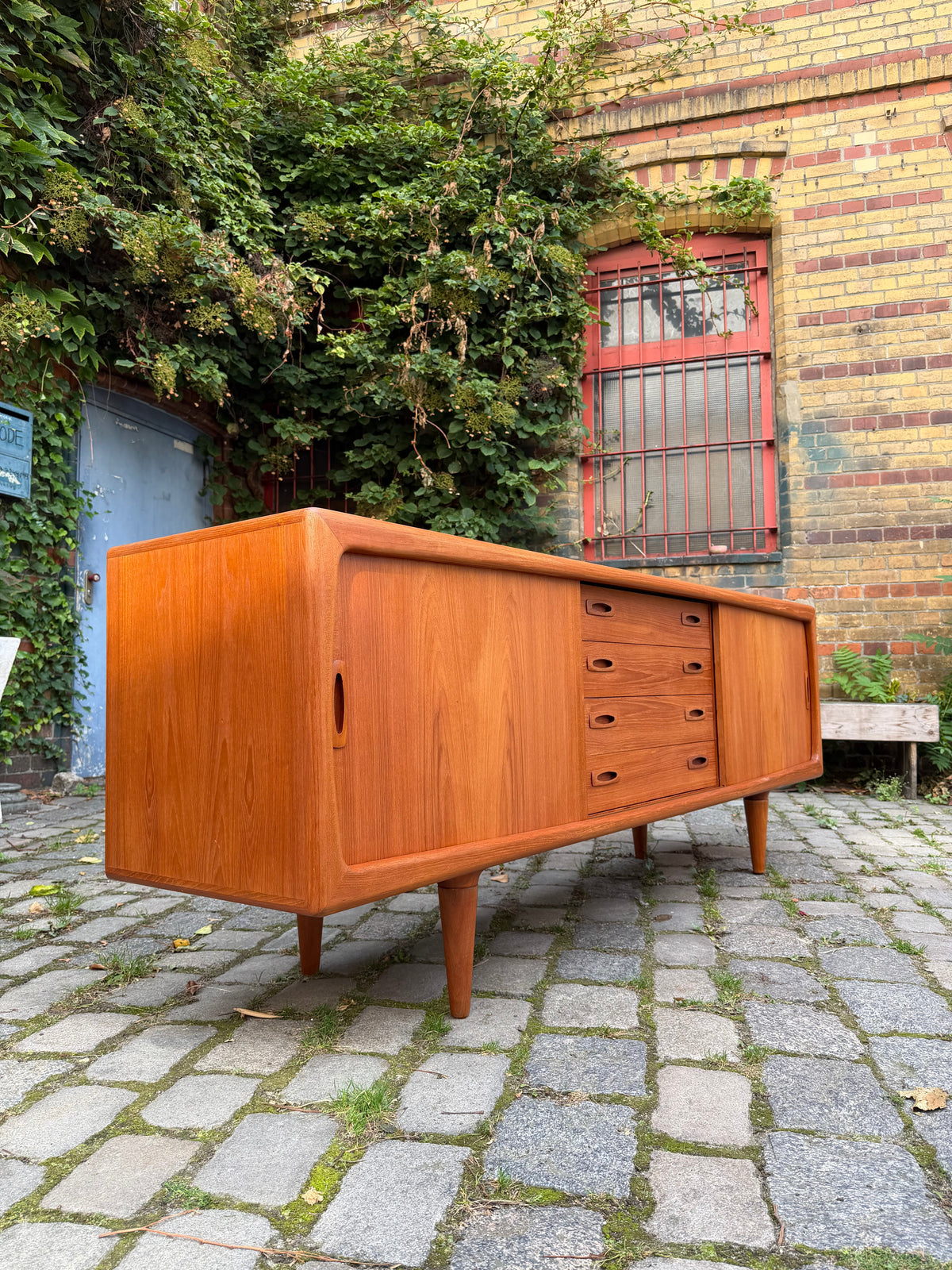 Sideboard Teak von H.P. Hansen, 220 cm