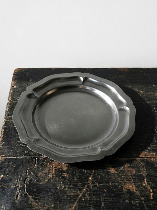 Vintage Servierplatte aus Edelstahl Made in France mit Muschelrand
