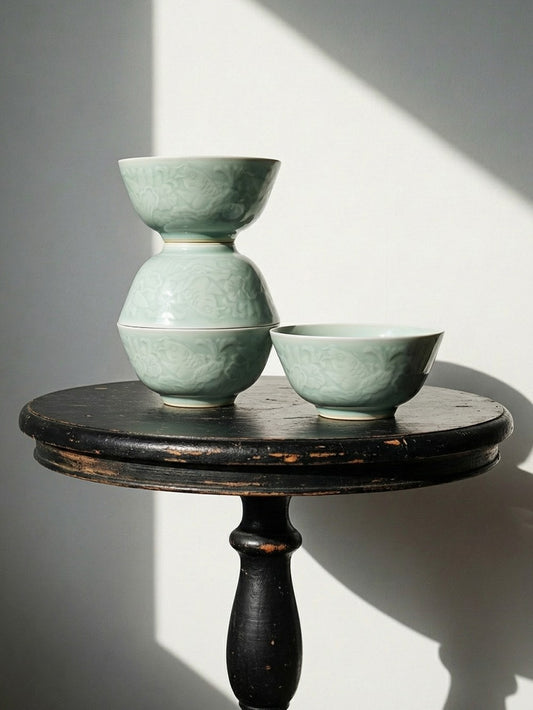 Vintage Schüssel Set von 4 chinesische Reisschüssel Celadon mit Koi-Reliefen 70er-80er Jahre