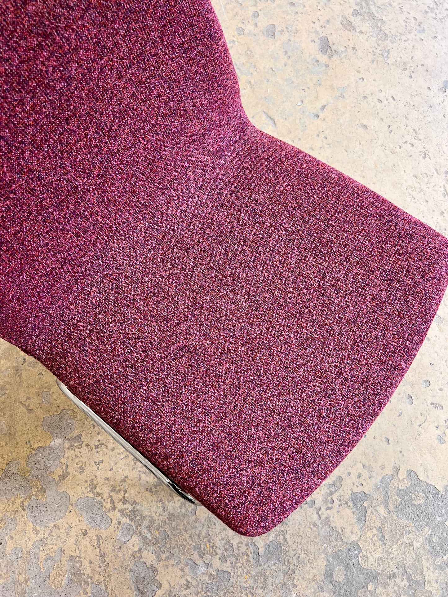 Vintage Sessel Lufthavnsstol von Anden Arkitekt für Duba Møbelindustri brombeer-pink Chrom