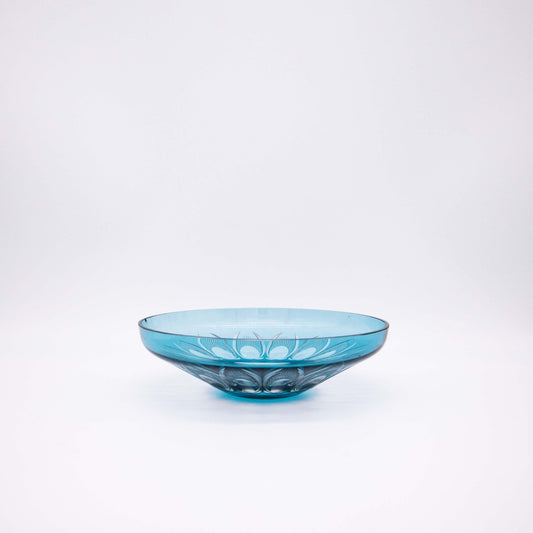 Geschliffene Glasschale, Seitenansicht