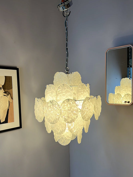 Vintage Kronleuchter weiß silber mit Acrylglasplatten von Gino Vistosi inspiriert