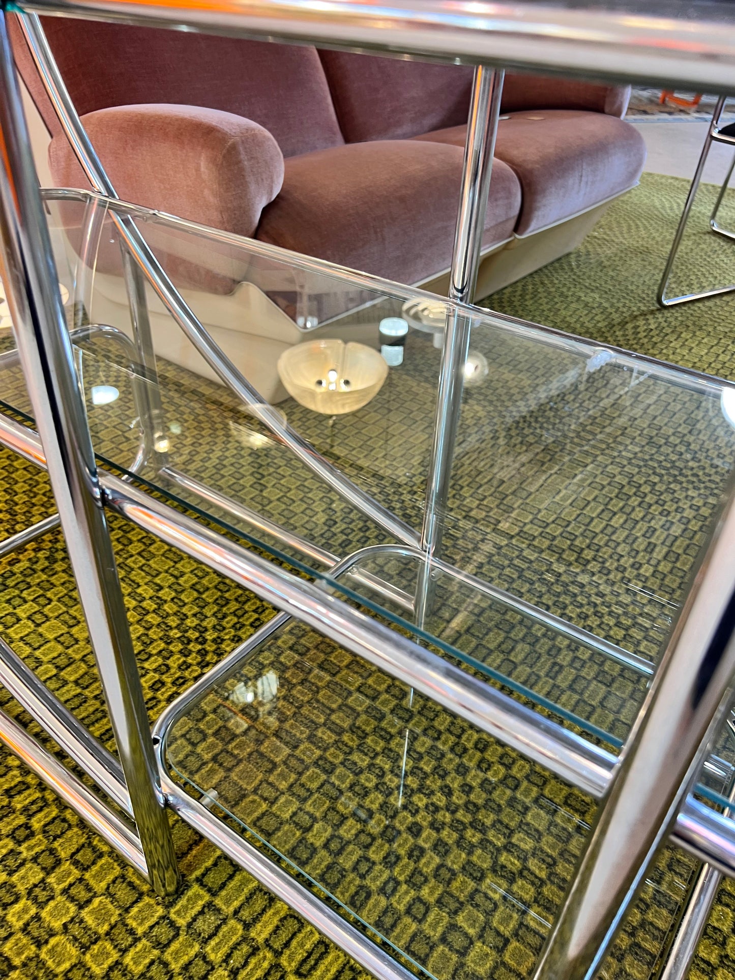 Vintage Regal Raumteiler rund Chrom und Glas Designklassiker