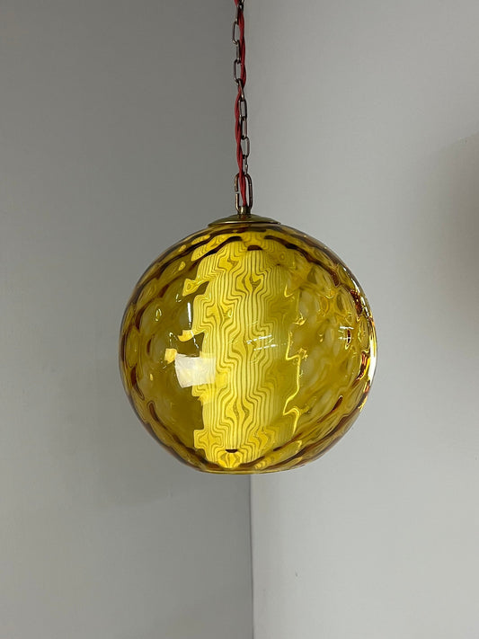 Kugellampe gelb Glas mit Kette aus Dänemark