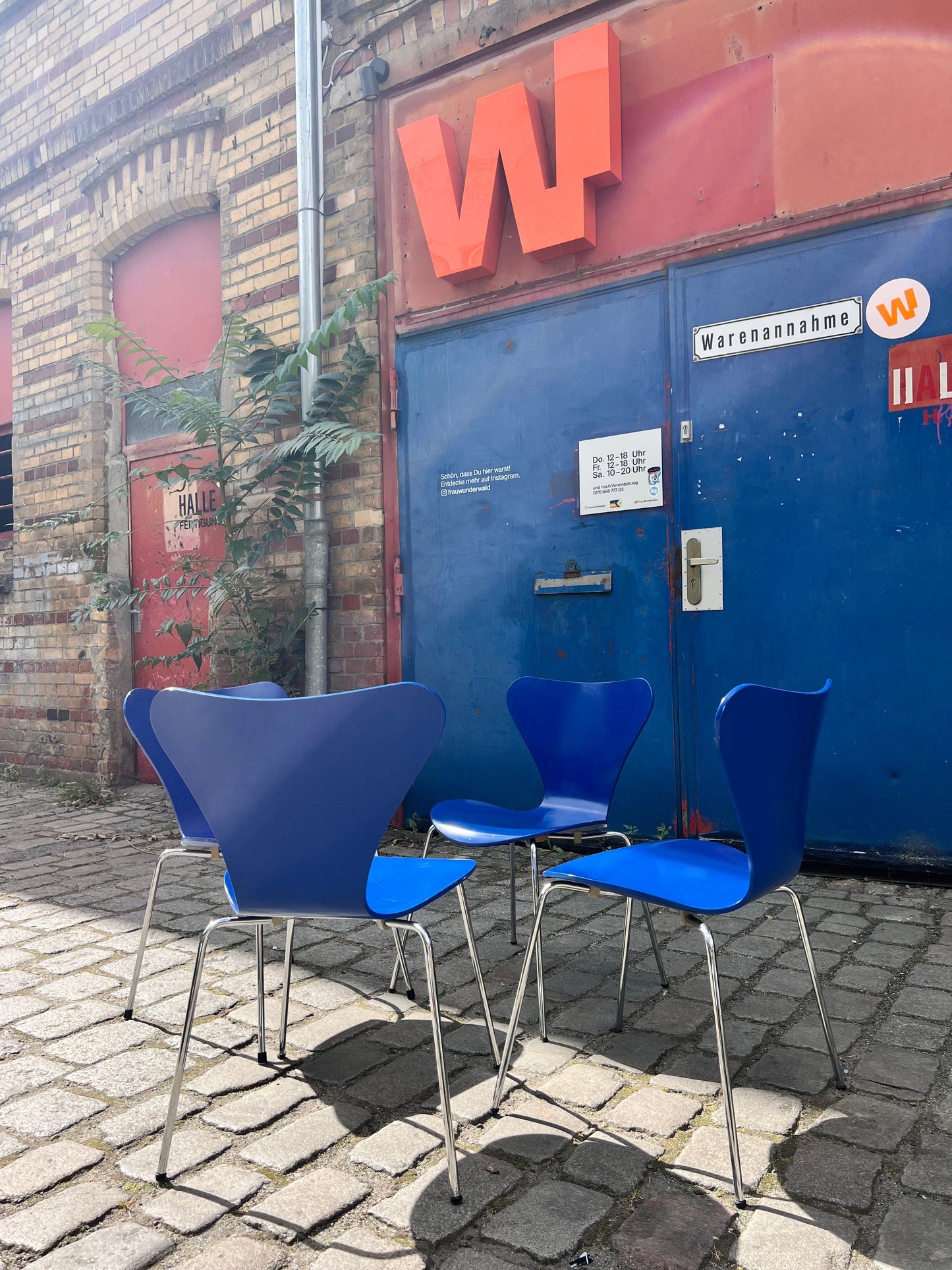 Chaise vintage Série 7 Bleu roi par Arne Jacobsen pour Fritz Hansen Lot de 4