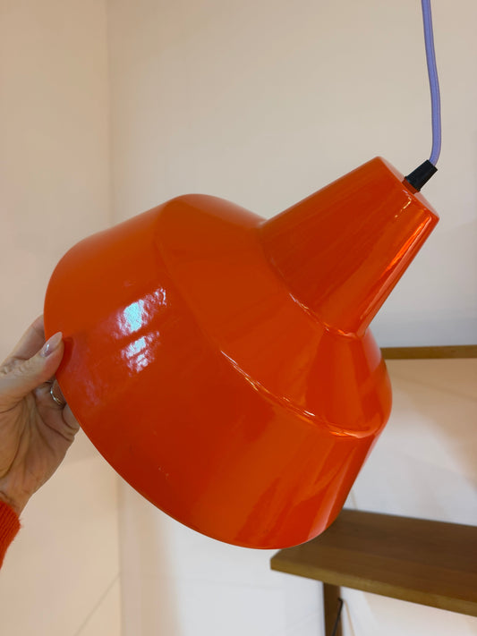 Pendelleuchte Emaille Orangerot von Louis Poulsen