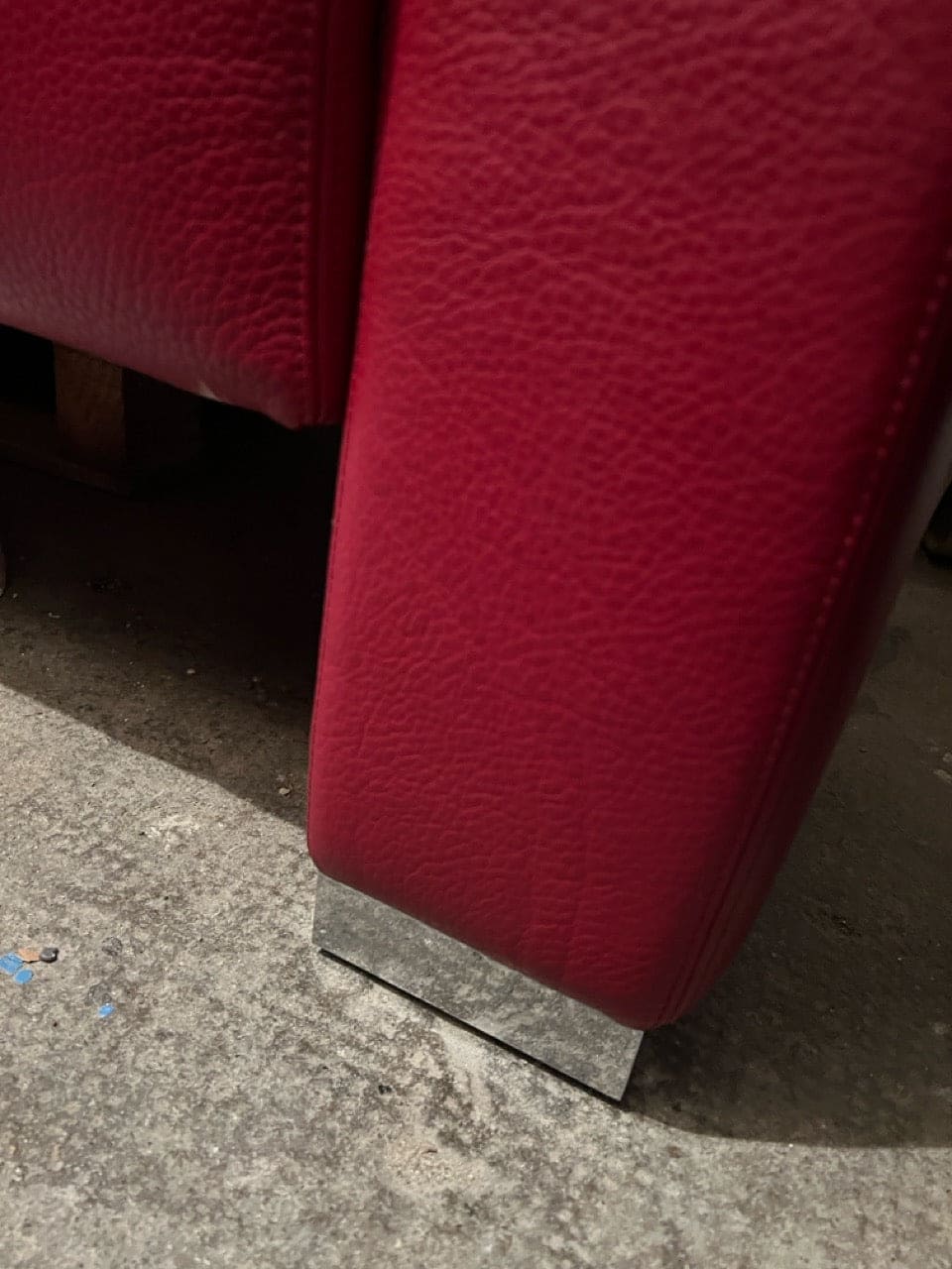 Used 2-seater sofa by Cramer leather sofa in red