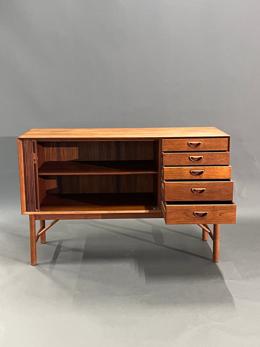 Vintage kleines Sideboard von Peter Hvidt und Orla Molgaard Nielsen