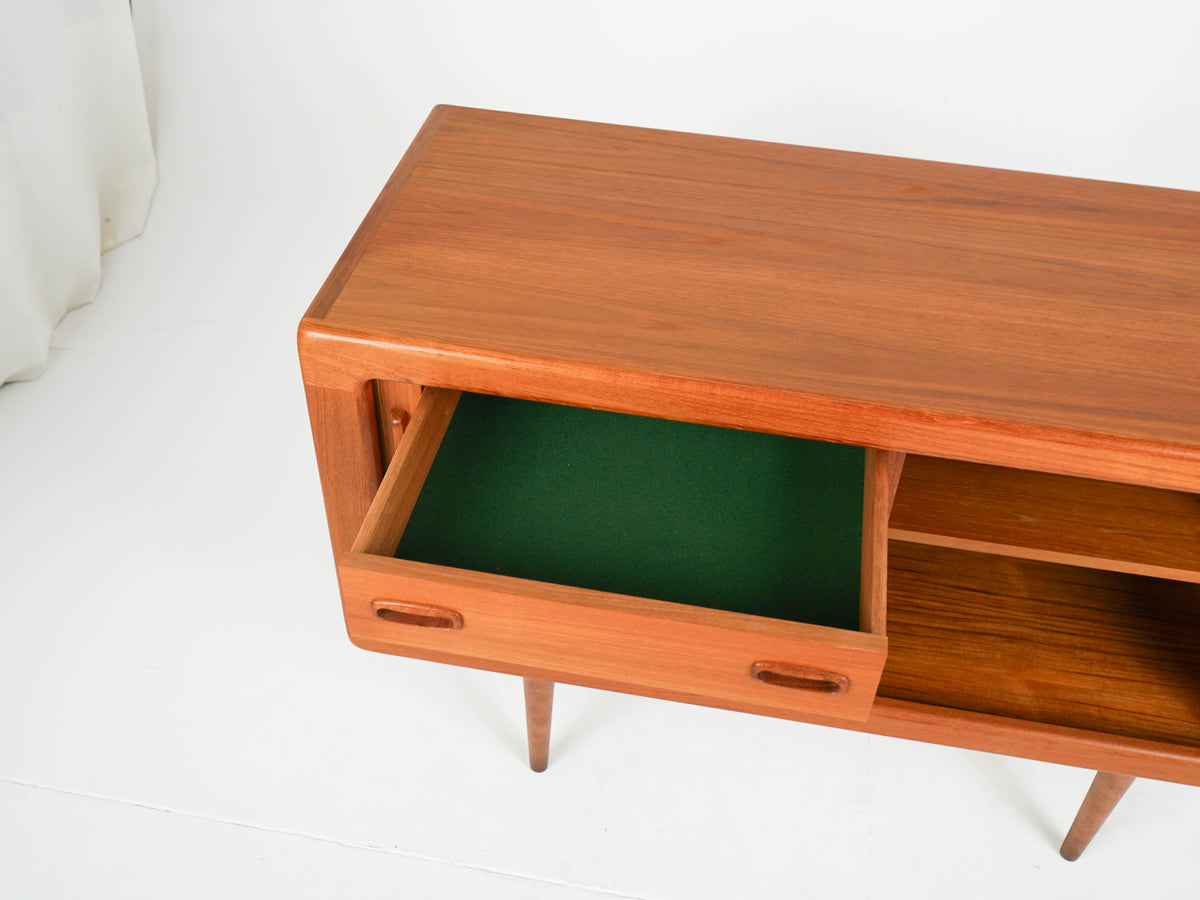 Vintage Teak Sideboard von Dyrlund mit Jalousietüren, 60er Jahre