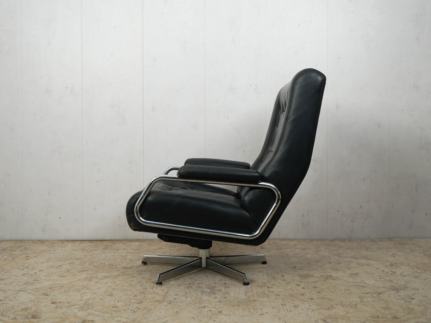 Fauteuil Vintage Cuir Chrome Noir Années 60 Rétro Mid Century