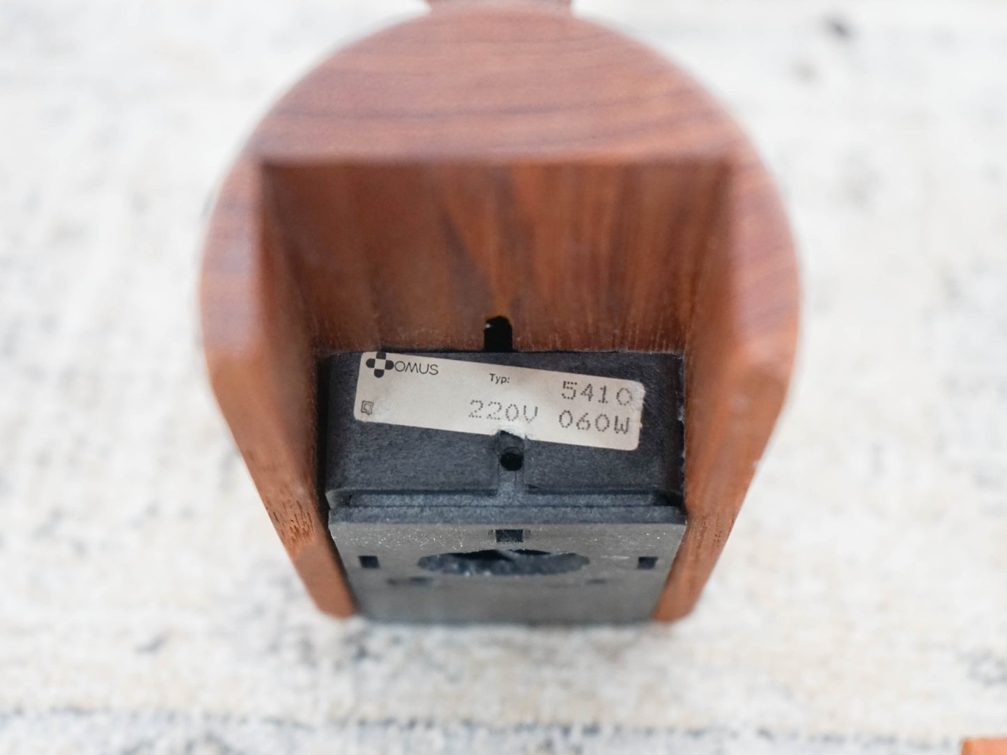 Lot de 2 appliques murales vintage Domus en teck