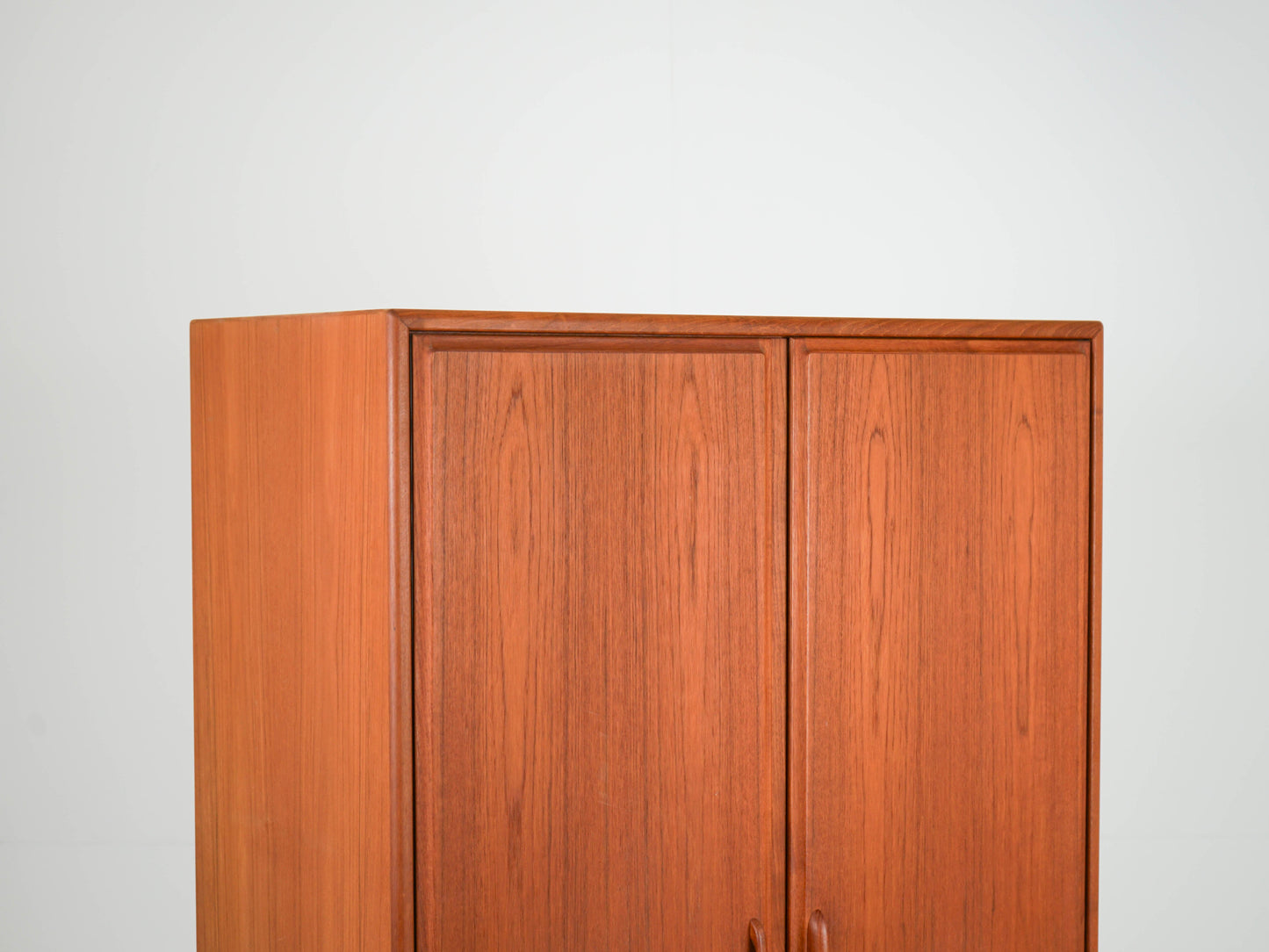 Vintage Kleiderschrank Teak Vinyl