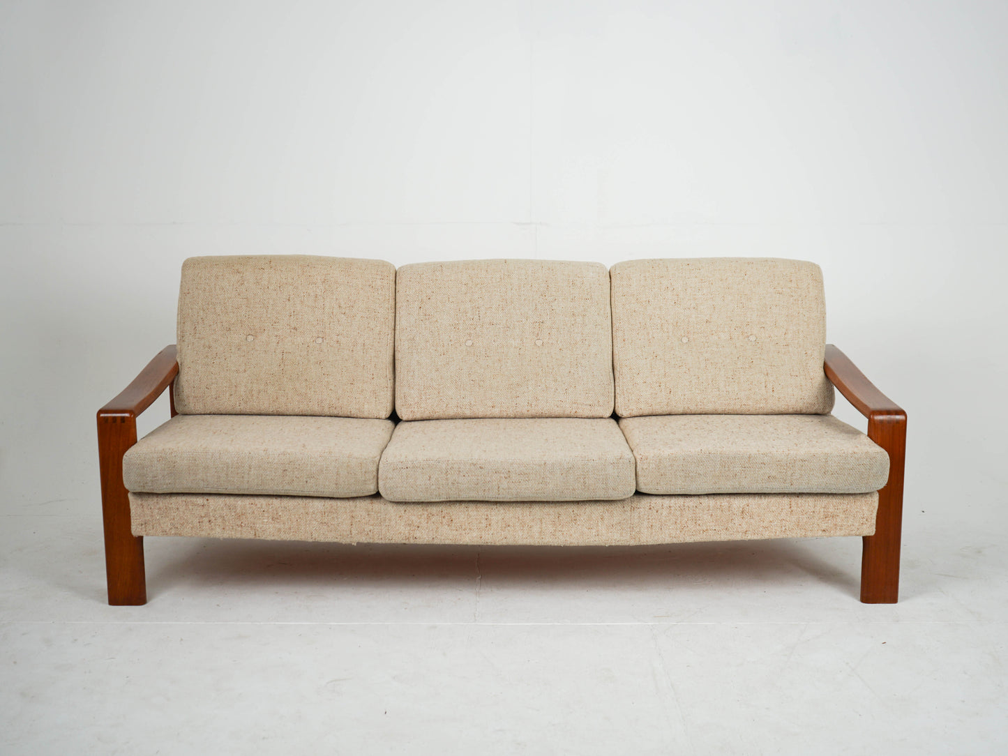 Vintage Sofa Teak Beige Wollstoff Mid-Century