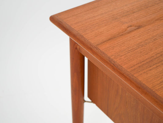 Bureau vintage en teck danois des années 60