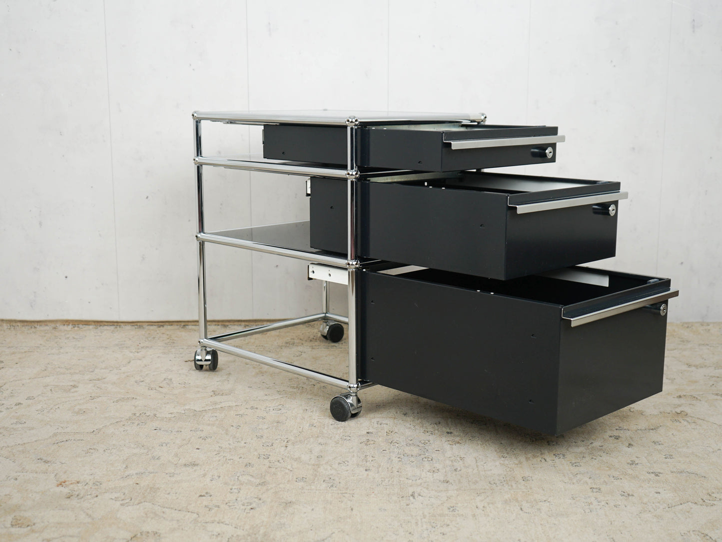 USM Haller Mobile Pedestal Graphite Black