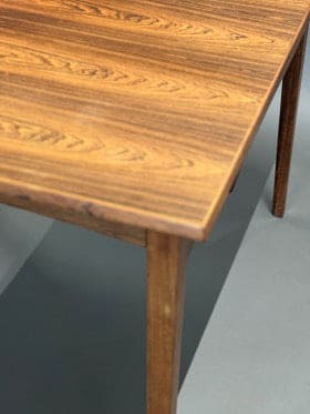 Table à manger vintage avec rallonges