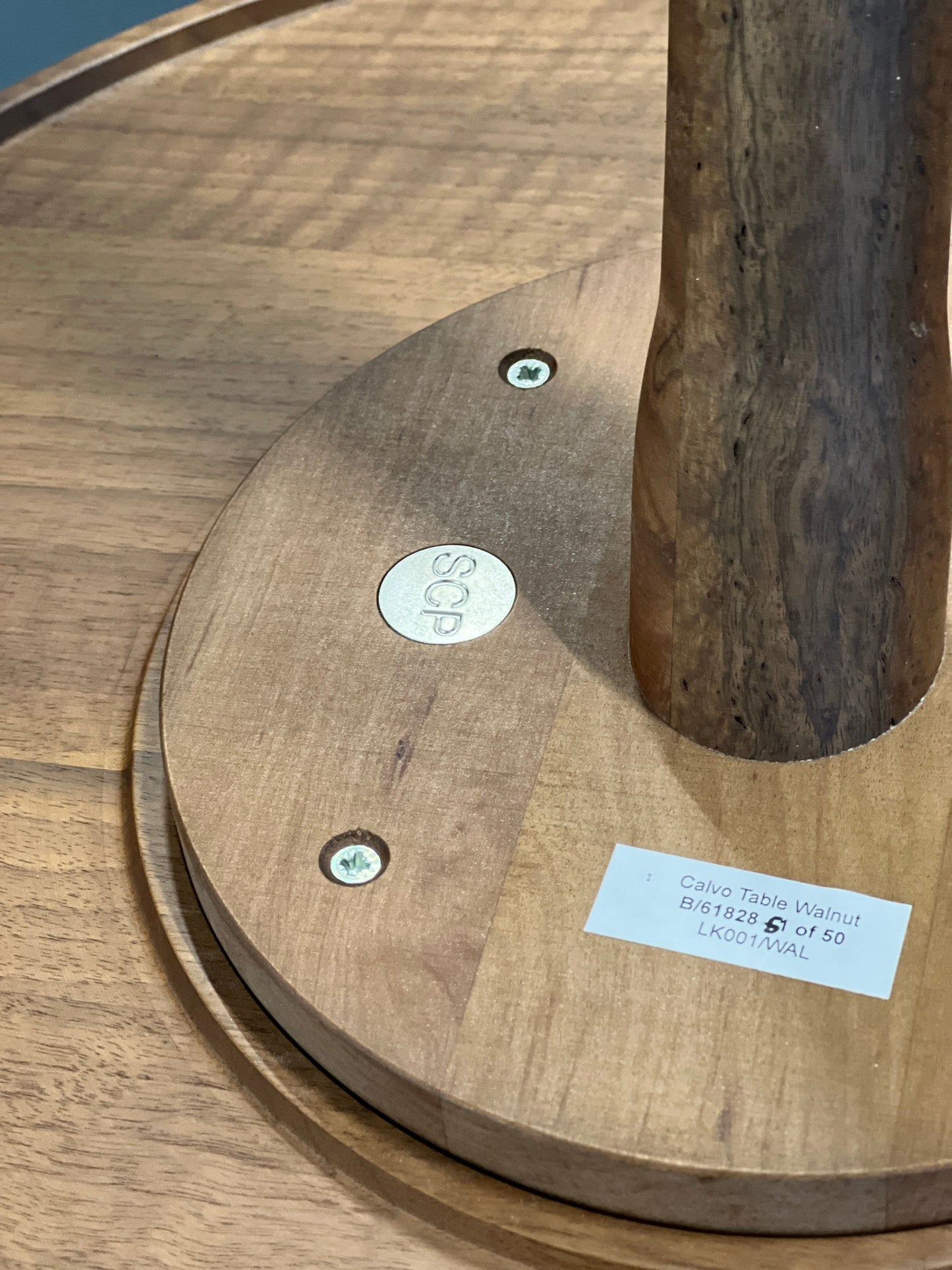 Calvo Beistelltisch von Lee Kirkbride