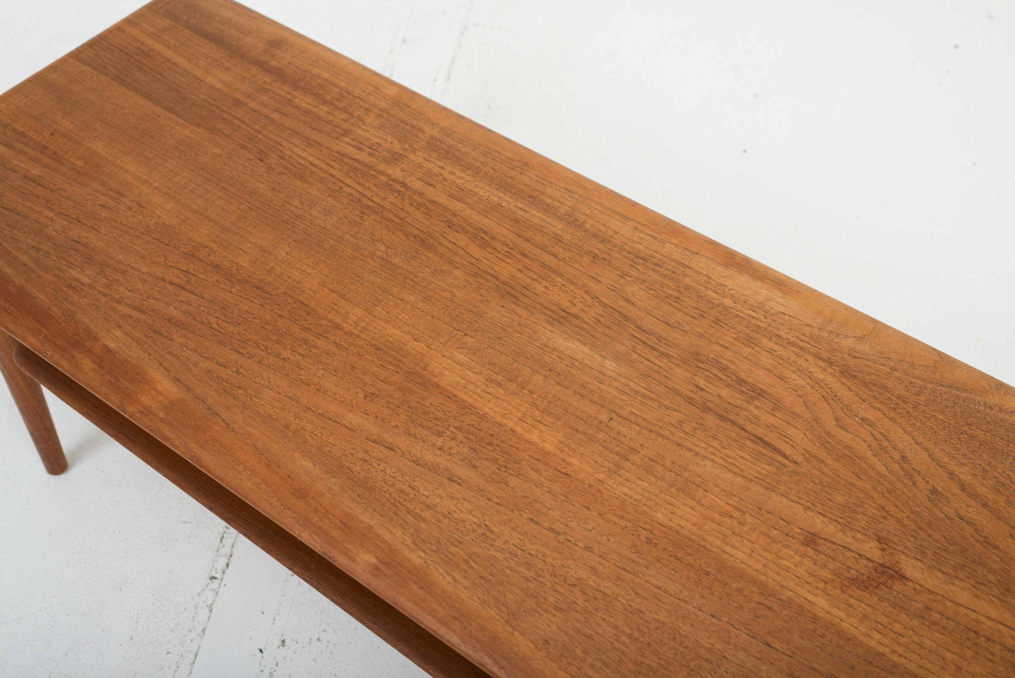 Vintage coffee table FD516 by Peter Hvidt for France and Søn