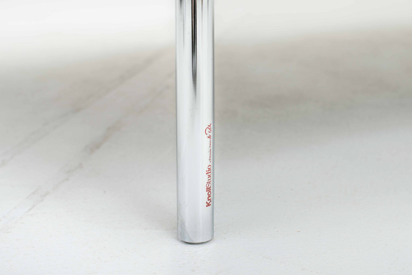 Canapé-lit relax vintage Barcelona de Mies van der Rohe en cuir naturel