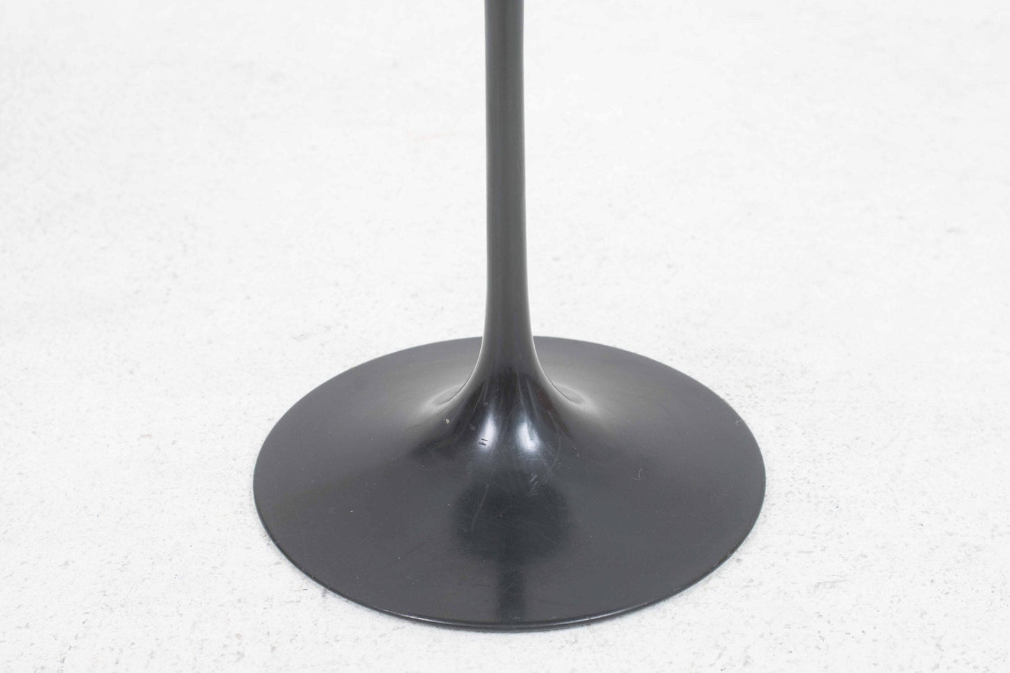 Vintage Tulip Beistelltisch von Eero Saarinen für Knoll in Granit Ø 41cm