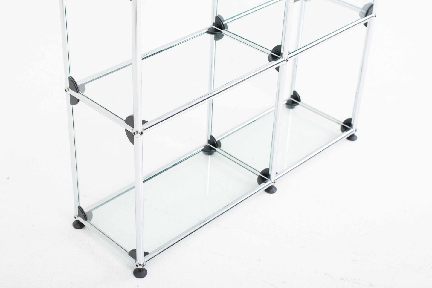 Vintage Regal von USM mit zwei Vitrinenfächern