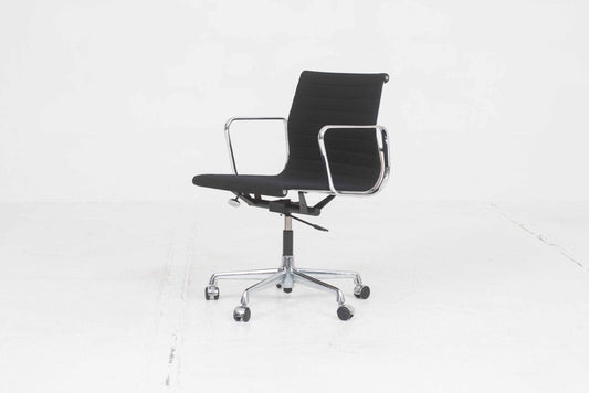 Vintage office chair by Eames for Vitra in black Hopsak