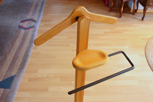 Valet de nuit vintage en hêtre des années 1980