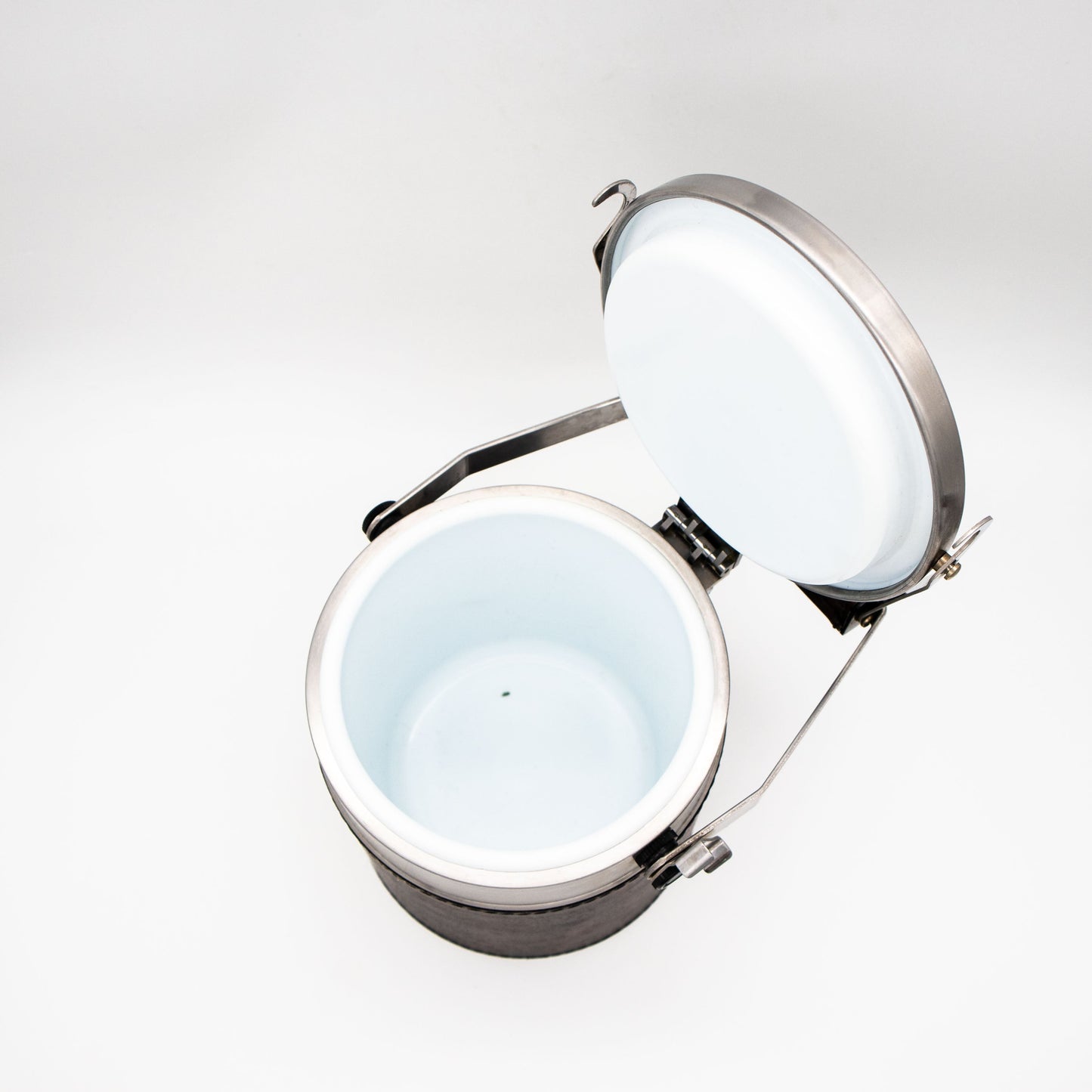 Vintage Eiswürfelbehälter mit Kunstledermanschette