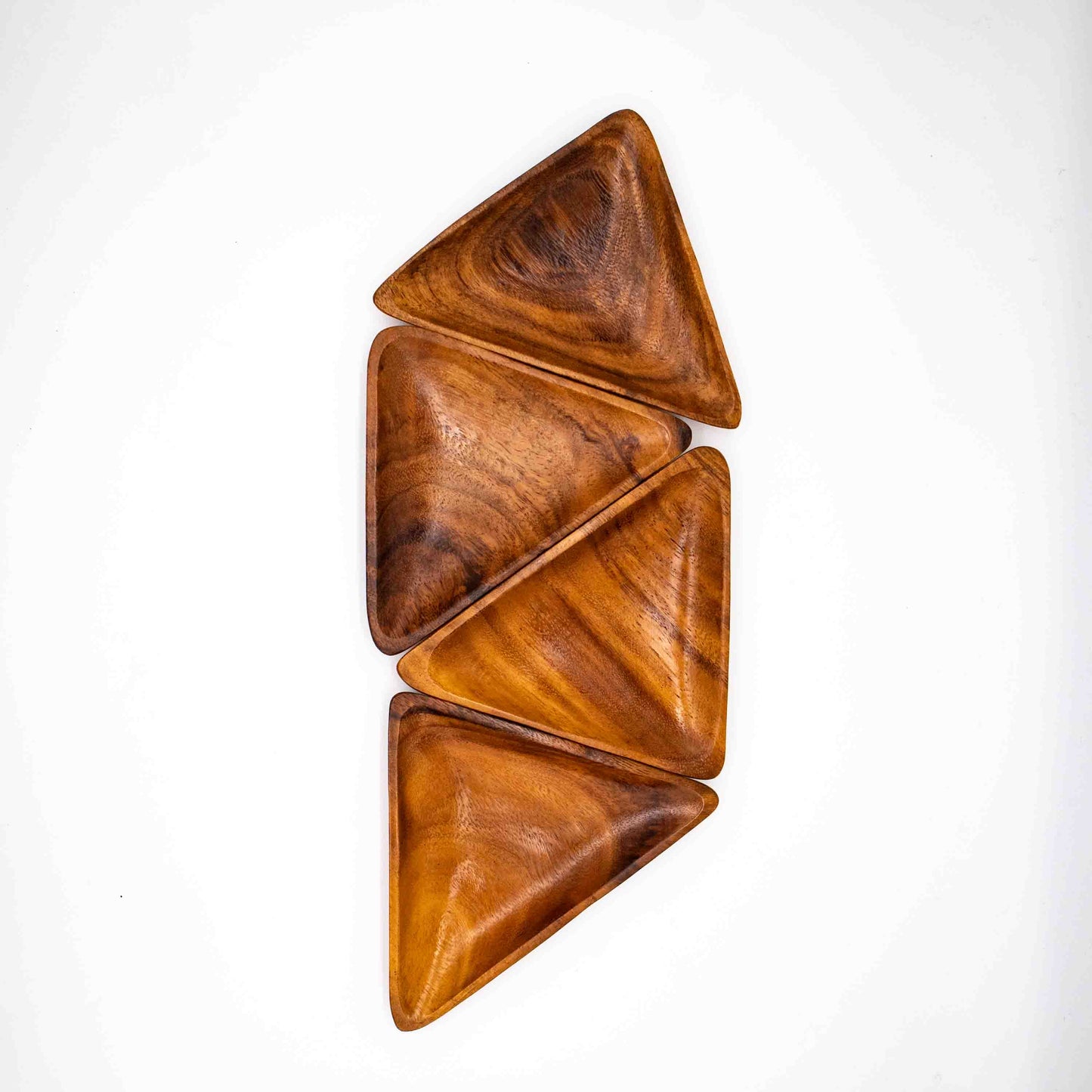 Vintage Dreieckiges Teakholz Schalen Set, Vogelperspektive der Unterseiten