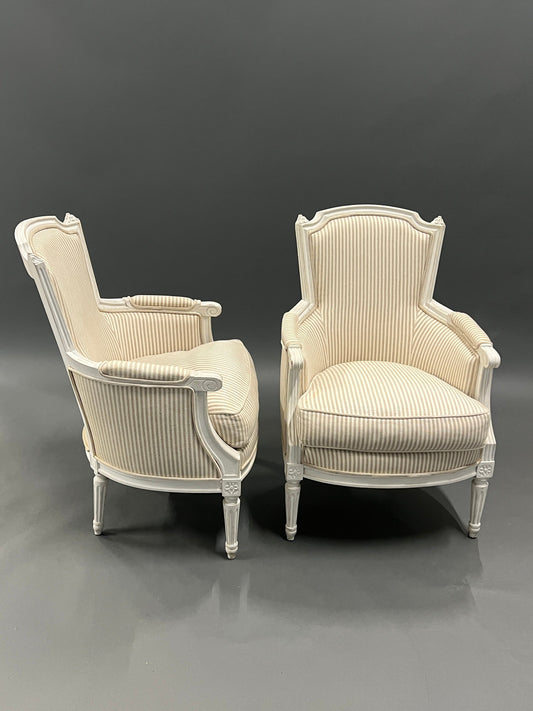 Vintage Armstuhl gestreift