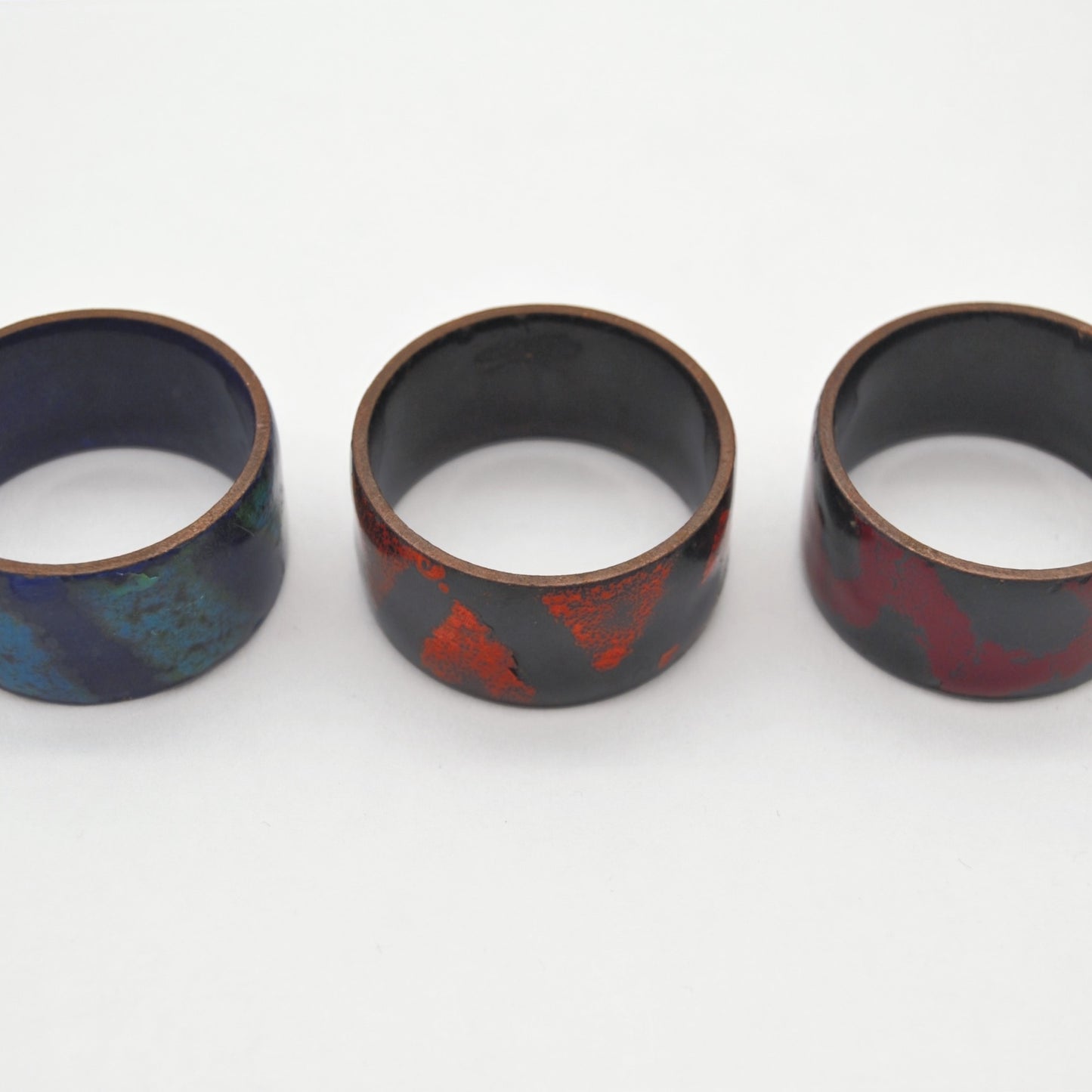 Lot de 3 ronds de serviette en métal vintage aux couleurs élégantes