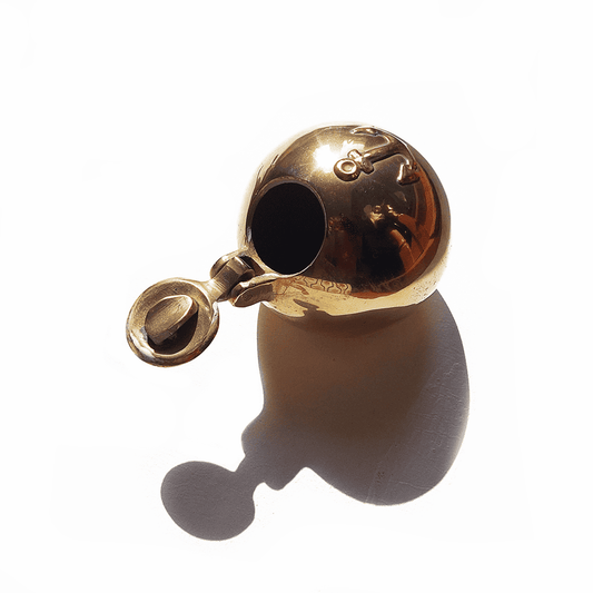 Vintage ashtray Marin brass anchor design gold