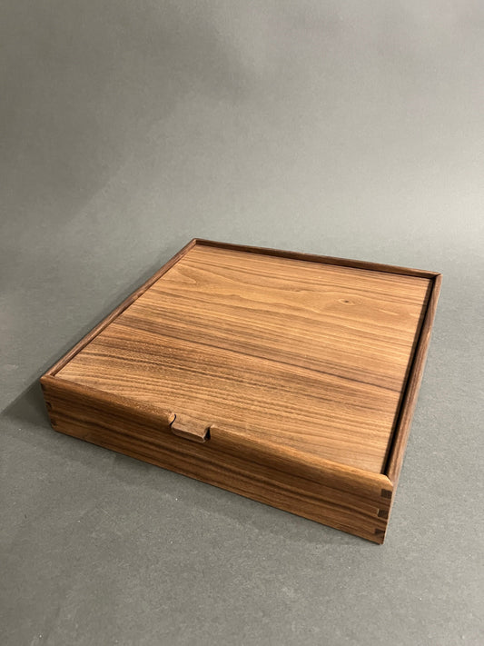 Beauty Box in Nussbaum von Klassik