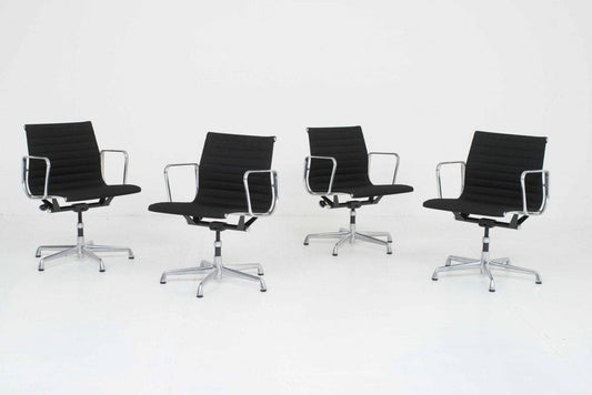 Vintage office chair by Charles Eames for Herman Miller black