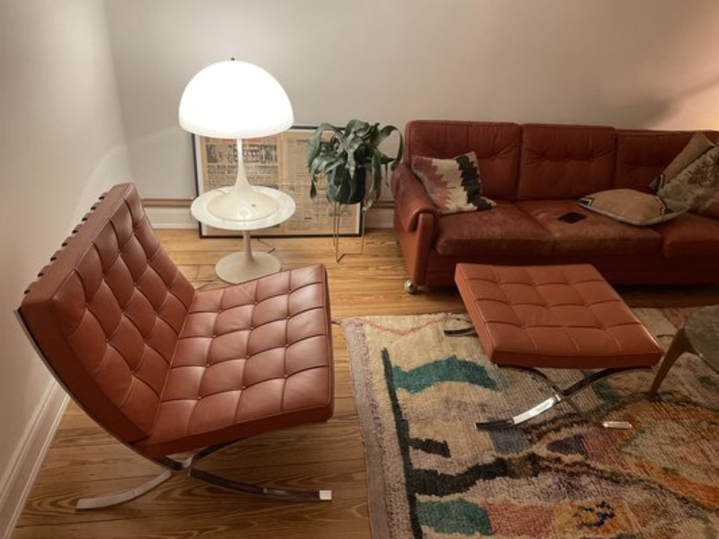Vintage Set von 2 Barcelona Lounge Chair mit Ottomane von Ludwig Mies van der Rohe für Knoll International