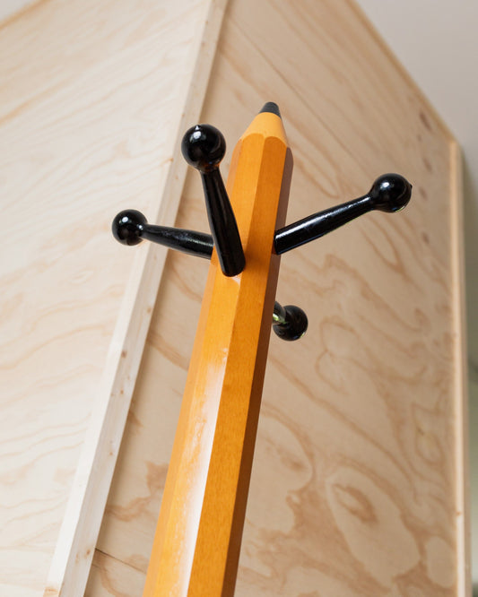 Vintage Bleistiftgarderobe von Artema blau Holz Memphis-Stil 1980er Jahre