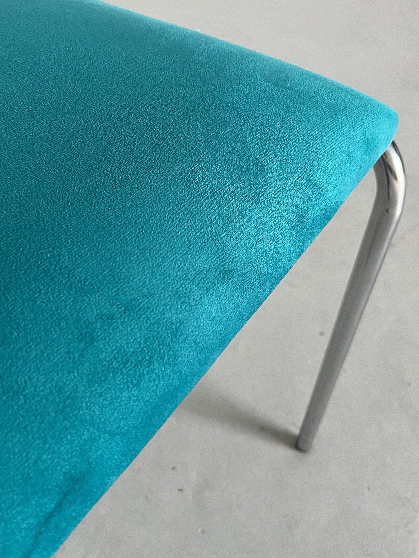 Vintage Esszimmerstuhl Bauhaus Chromrohr und grüner Samt 1 von 8