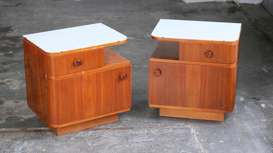 Vintage Nachttisch mit weißen Glasplatten von Kusch+Co Gelbbraun, weiß