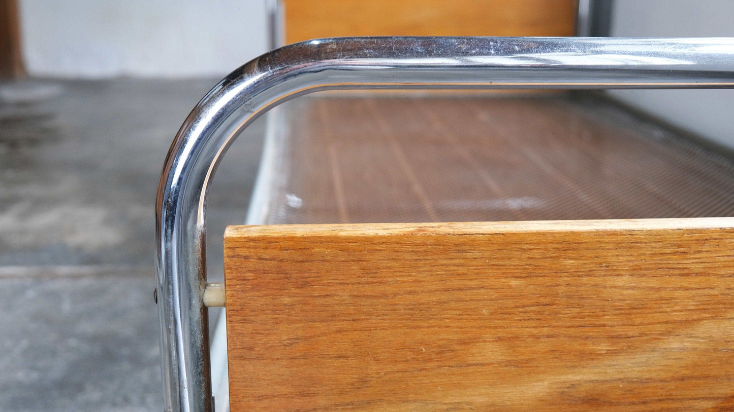 Lit vintage en tube d'acier chromé par Marcel Breuer pour Vintage