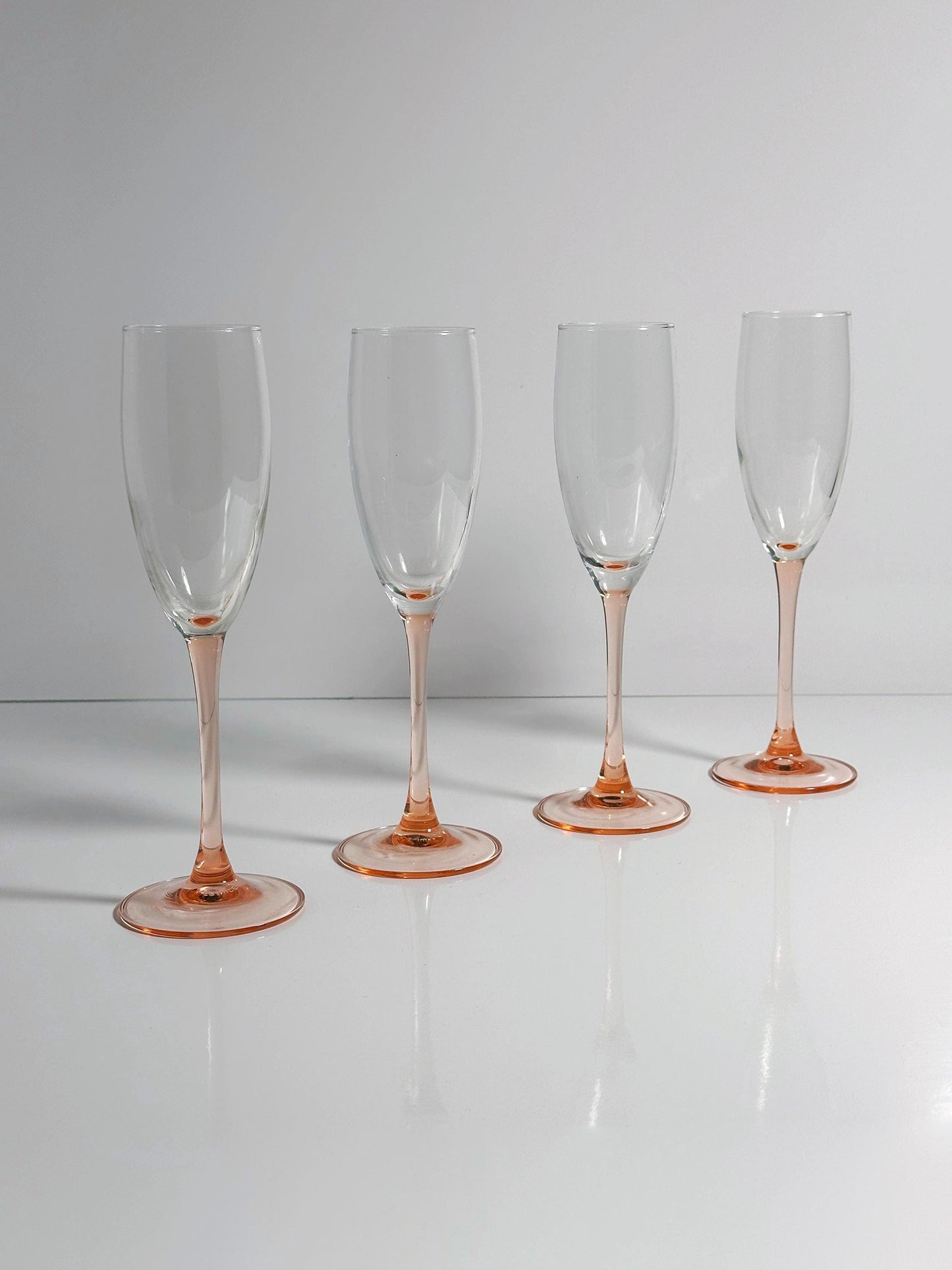 Vintage champagne glass Luminarc Rosa Art Deco from the 80s set of 4