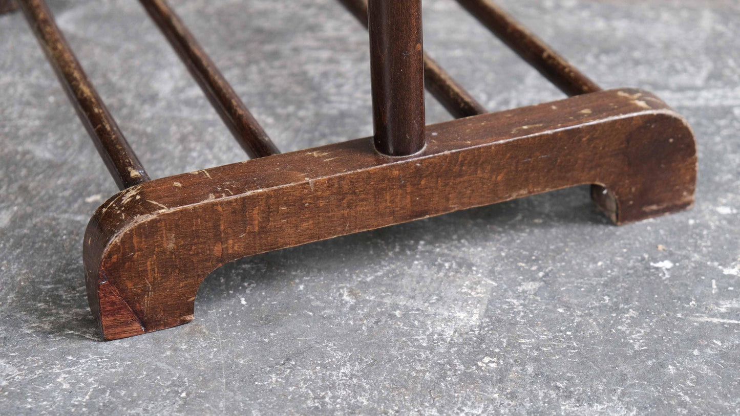 Kleiderständer Bugholz dunkelbraun von TON