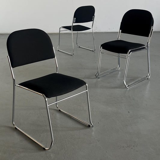 Vintage Minimalistischer Essstuhl Schwarz Chromstahl stapelbar Italien 1990er Set von 4